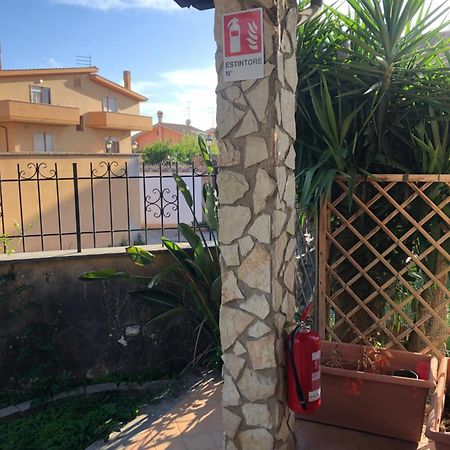 Ferienwohnung Aura L.T Fiumicino Exterior foto