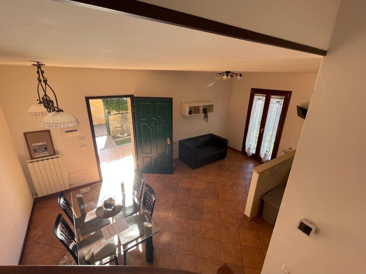 Ferienwohnung Aura L.T Fiumicino Exterior foto